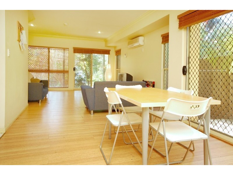 1/24 Brisbane Street, St Lucia QLD 4067