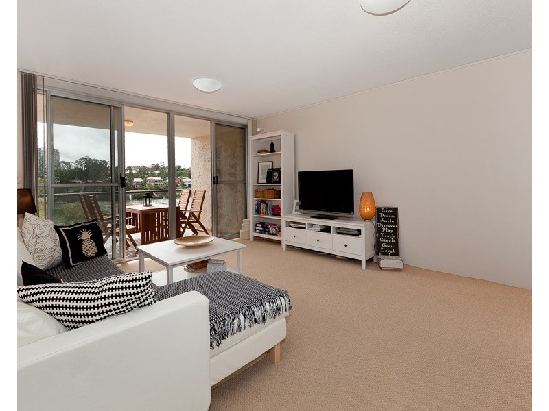 4/164 Macquarie Street, St Lucia QLD 4067