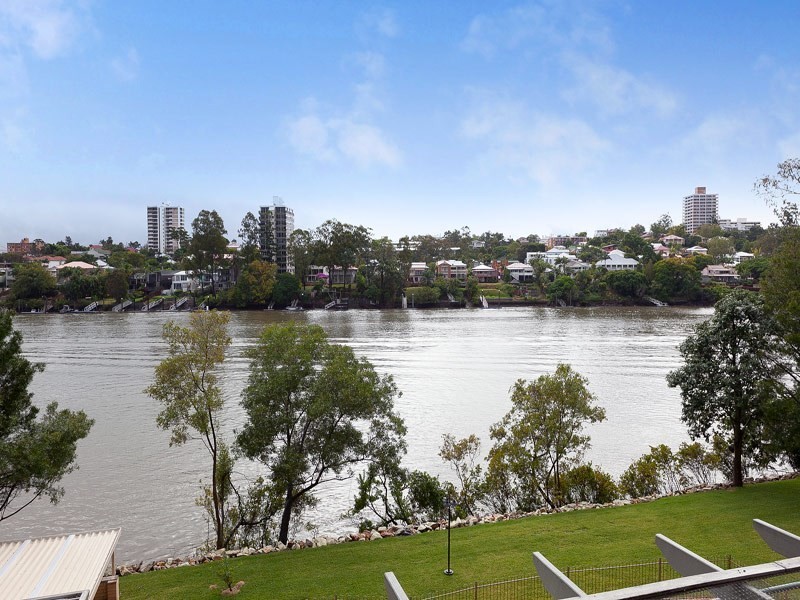 4/164 Macquarie Street, St Lucia QLD 4067