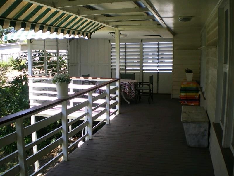 71 Taringa Parade, Taringa QLD 4068