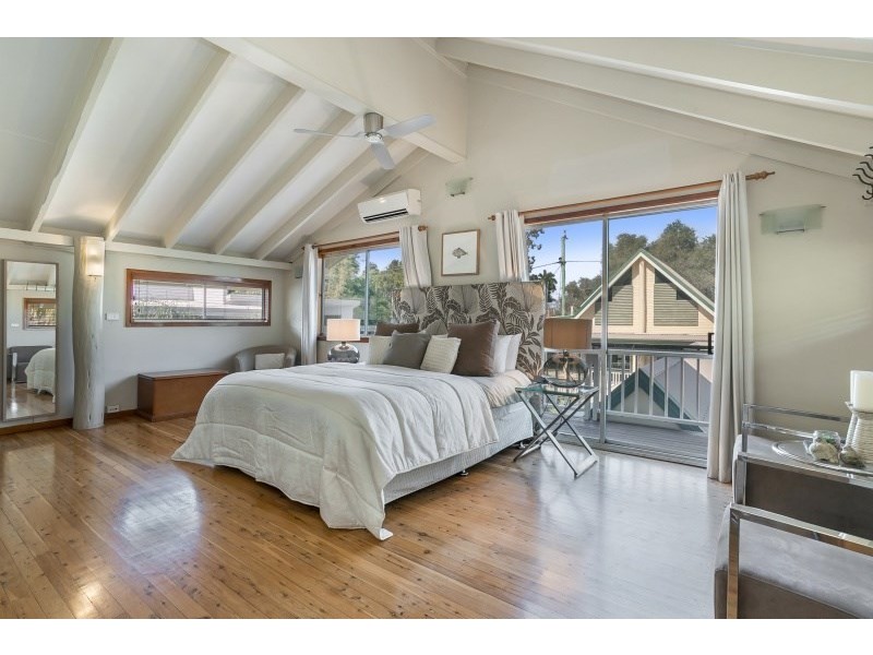 87 Honour Avenue, Chelmer QLD 4068