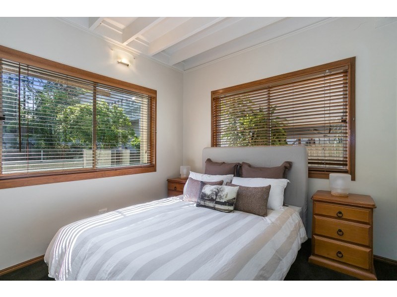 87 Honour Avenue, Chelmer QLD 4068