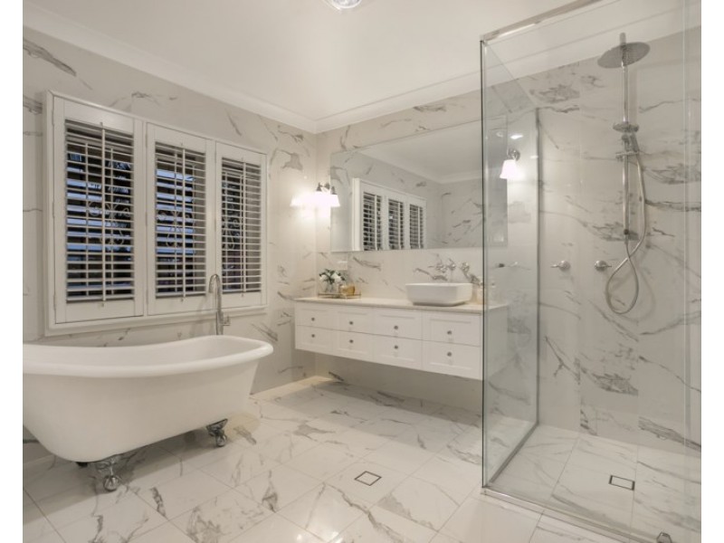 122 Central Avenue, St Lucia QLD 4067