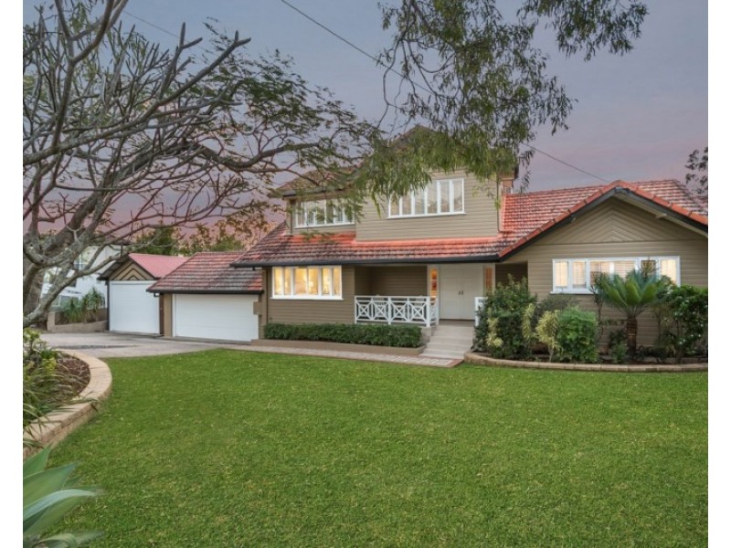 122 Central Avenue, St Lucia QLD 4067