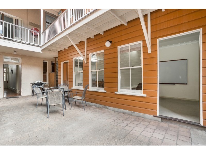 5/249 Coronation Drive, Milton QLD 4064