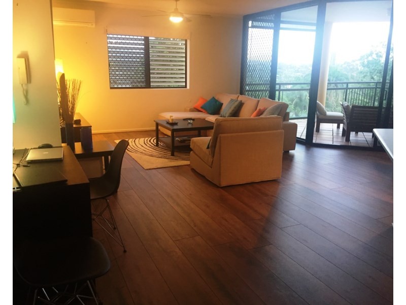 1/52 Bishop Street, St Lucia QLD 4067