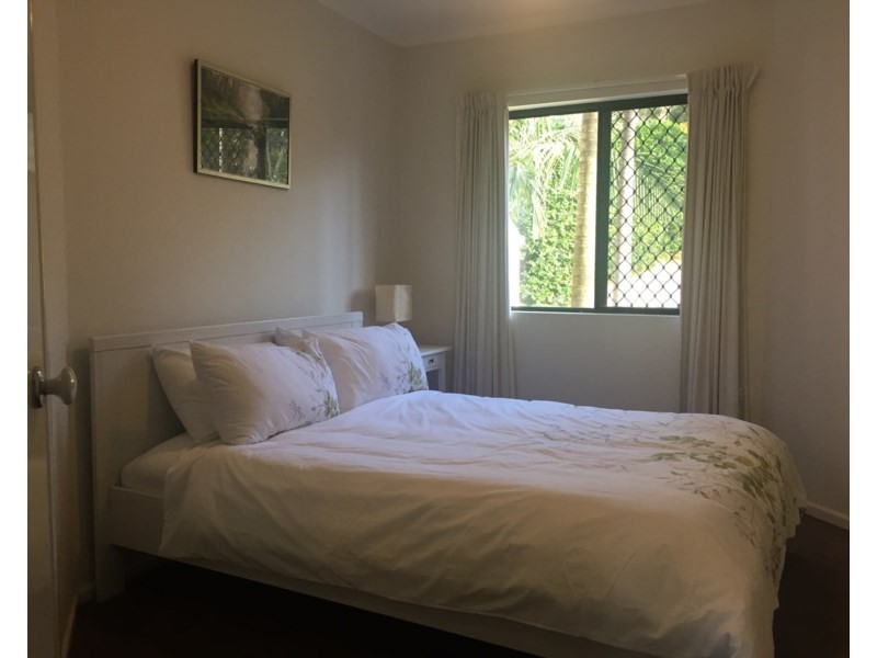 1/52 Bishop Street, St Lucia QLD 4067