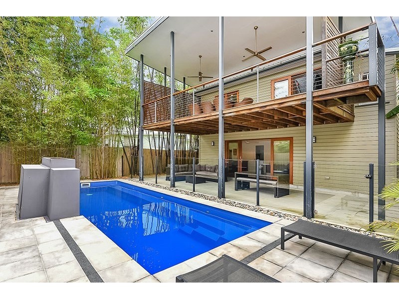 30 Equinox Street, Taringa QLD 4068