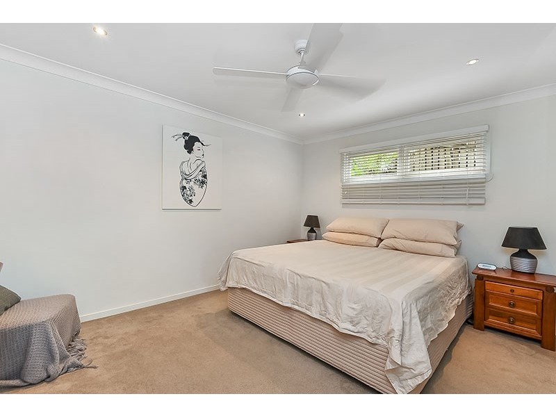 30 Equinox Street, Taringa QLD 4068