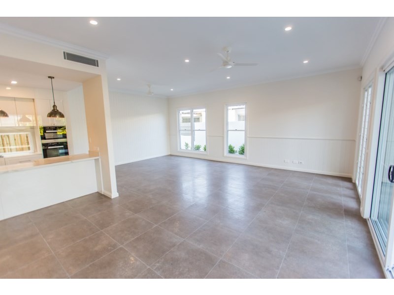 32 Burns Road, Toowong QLD 4066