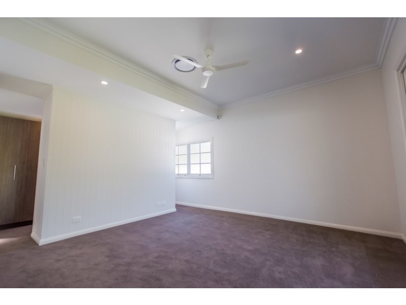 32 Burns Road, Toowong QLD 4066