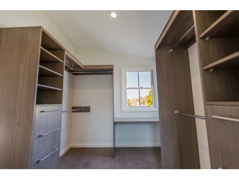 32 Burns Road, Toowong QLD 4066