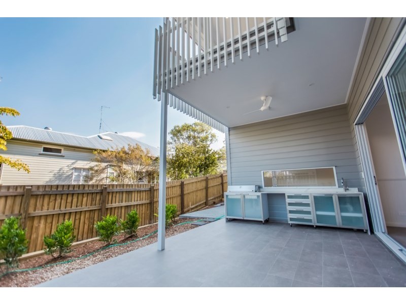 32 Burns Road, Toowong QLD 4066