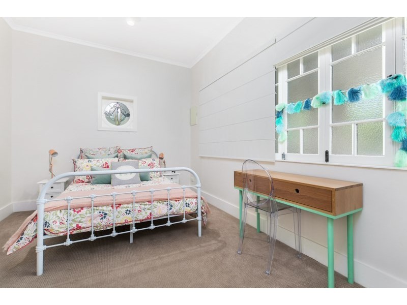 46 Verney Road West, Graceville QLD 4075