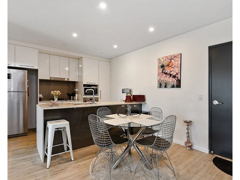 301/30 York Street, Indooroopilly QLD 4068