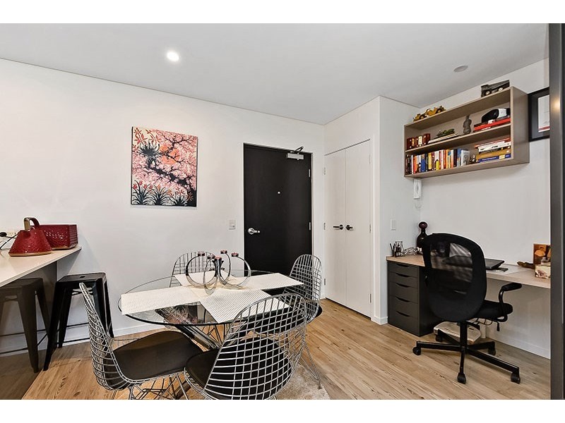 301/30 York Street, Indooroopilly QLD 4068