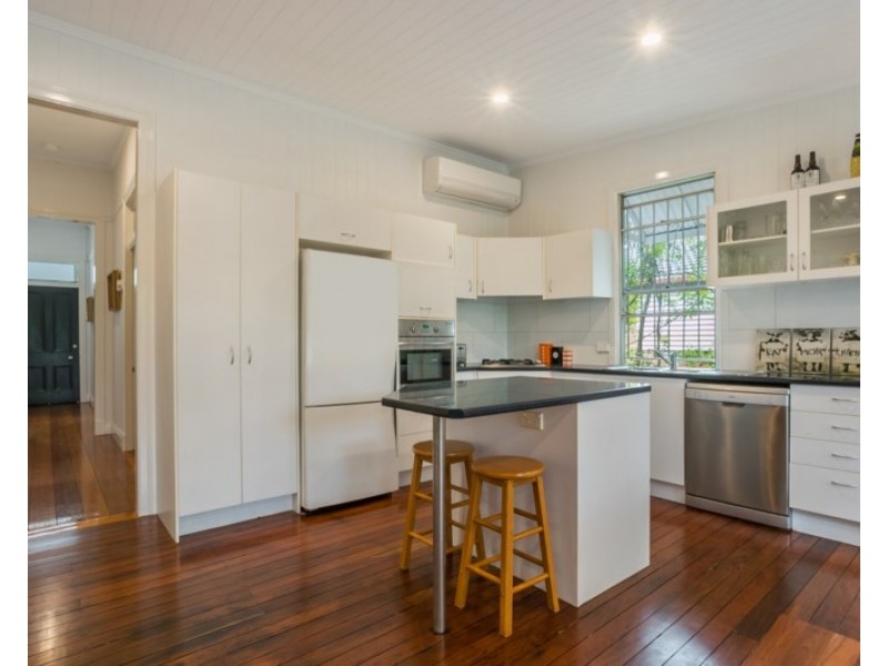 13 Borden Street, Sherwood QLD 4075