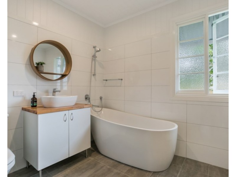 13 Borden Street, Sherwood QLD 4075