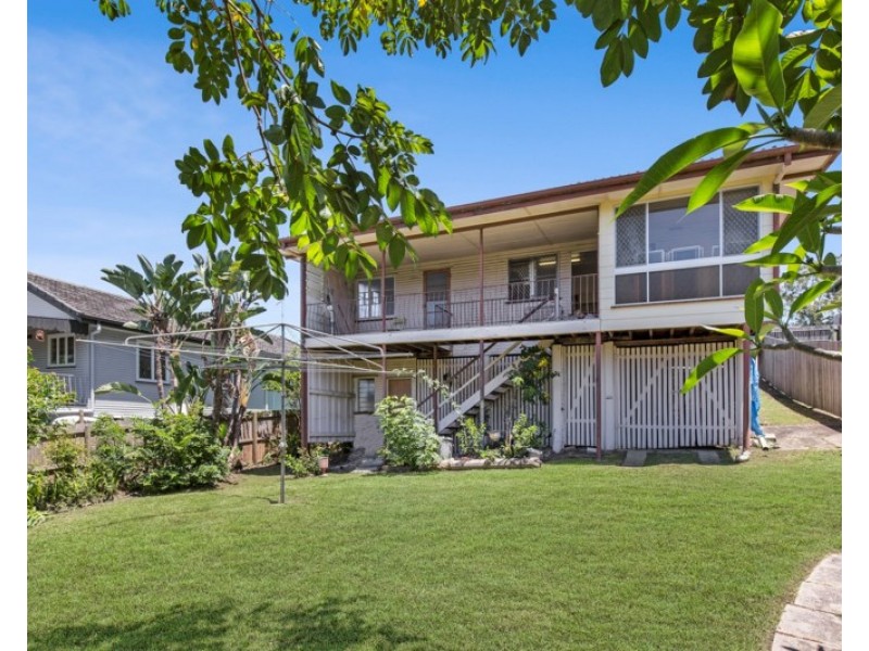 379 Webster Road, Stafford Heights QLD 4053