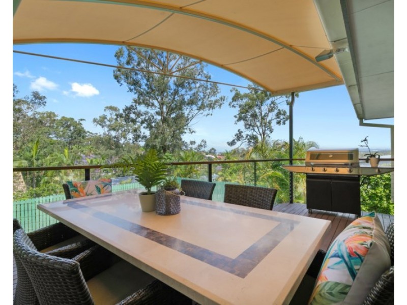 9 Riatta Street, Chapel Hill QLD 4069