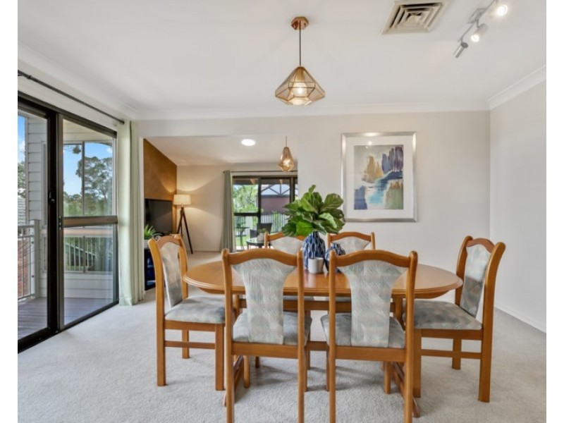 9 Riatta Street, Chapel Hill QLD 4069