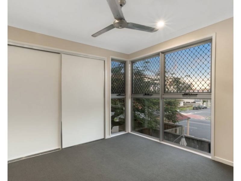 1/551 Oxley Road, Sherwood QLD 4075