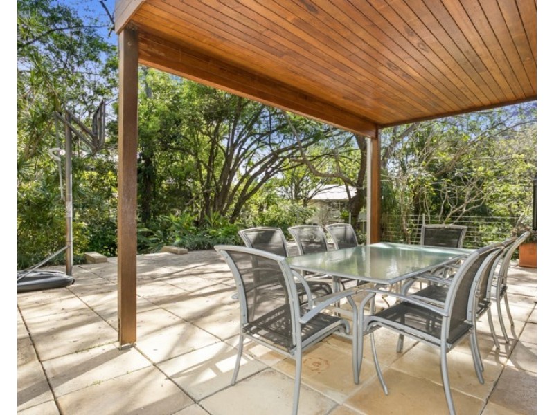 16 The Drive, Bardon QLD 4065