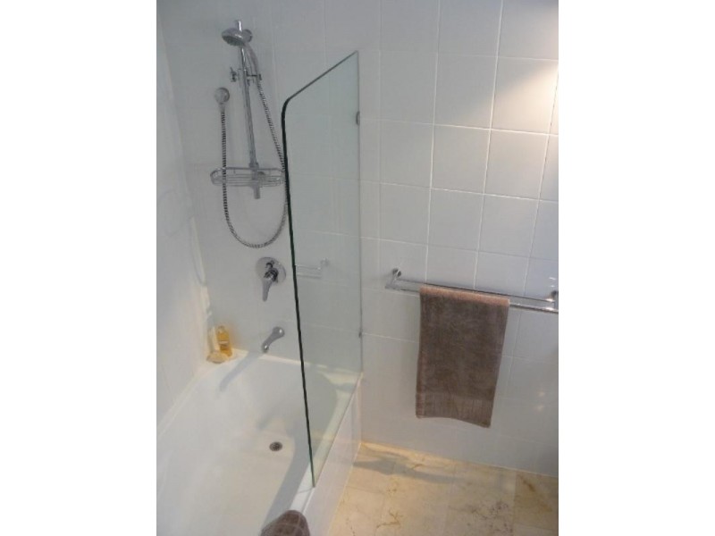 9 Kanooka Street, Bellbowrie QLD 4070