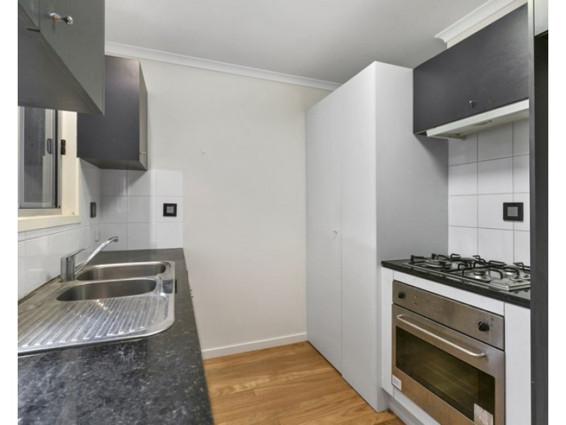 5/82 Clarence Road, Indooroopilly QLD 4068