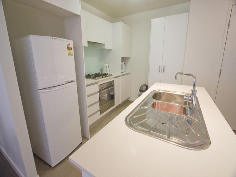 2008/92 Quay Street, Milton QLD 4064