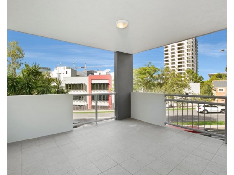 8/36 Holland Street, Toowong QLD 4066
