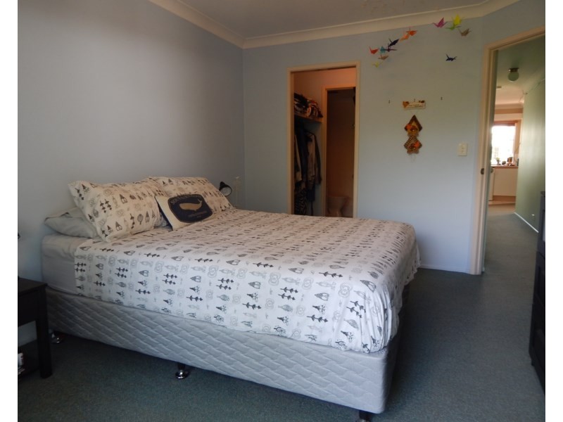 2/42 Waverley Road, Taringa QLD 4068