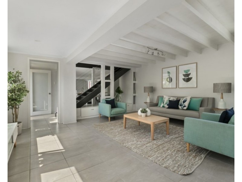 48 Cassandra Street, Chapel Hill QLD 4069