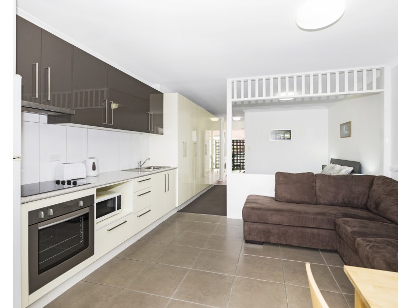 27/38 Jephson Street, Toowong QLD 4066