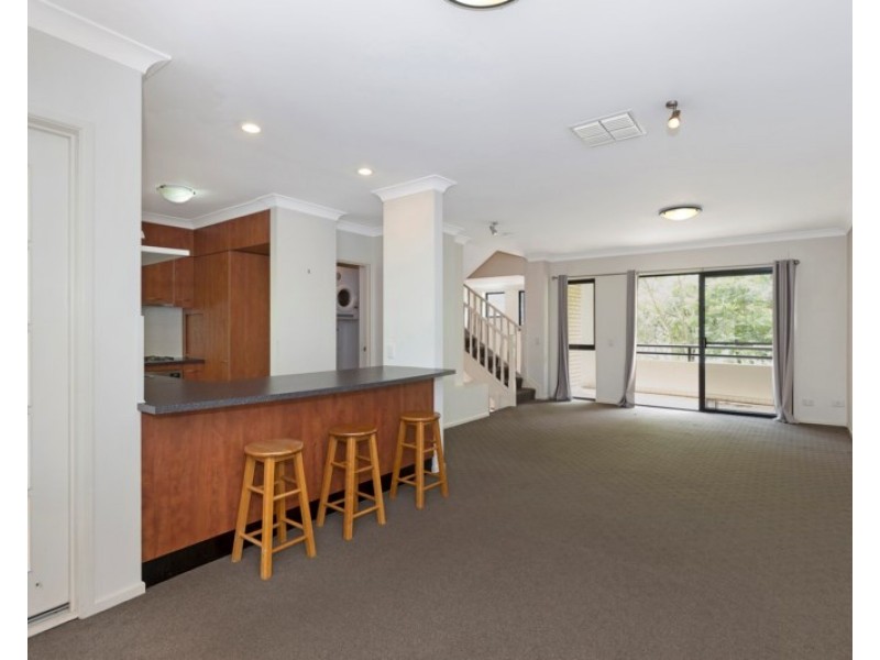 3/177 Macquarie Street, St Lucia QLD 4067