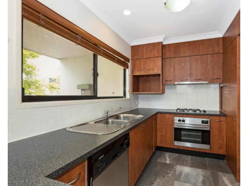 3/177 Macquarie Street, St Lucia QLD 4067