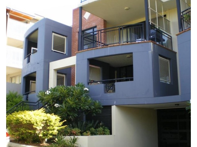 2/14 Grimes Street, Auchenflower QLD 4066