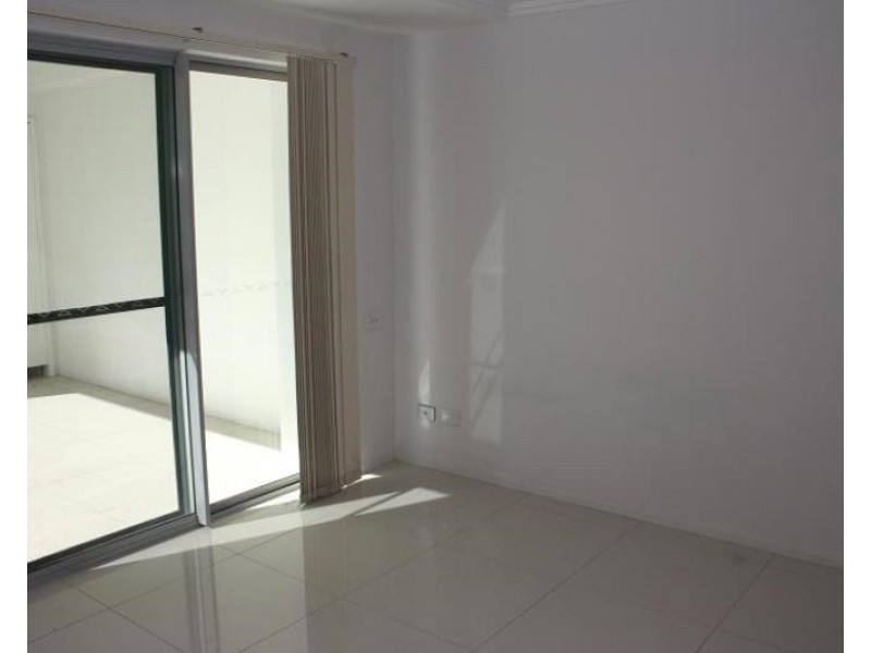 102/28 Dengate Lane, St Lucia QLD 4067