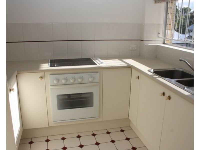 8/11 Grimes Street, Auchenflower QLD 4066