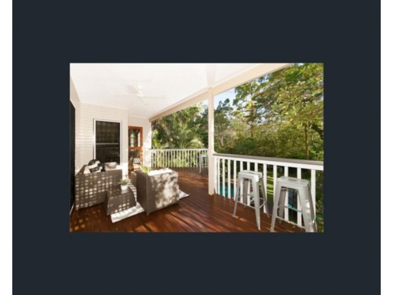 111 Ninth Avenue, St Lucia QLD 4067