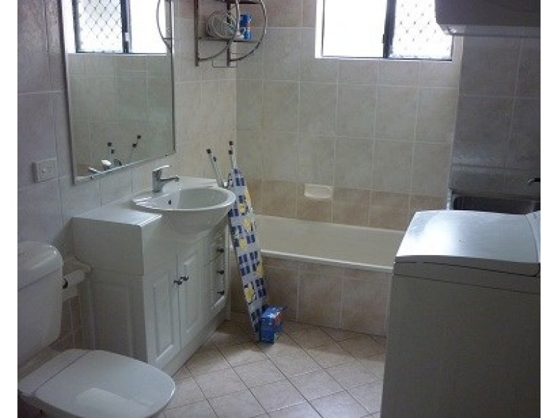 1/35 Depper Street, St Lucia QLD 4067