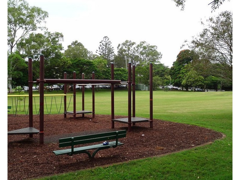 5/124 Sir Fred Schonell Drive, St Lucia QLD 4067