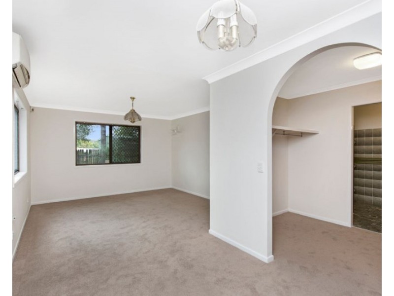 89 Almeida Street, Indooroopilly QLD 4068