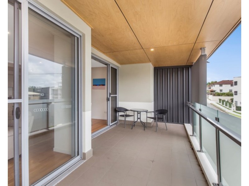 9/39 Depper Street, St Lucia QLD 4067