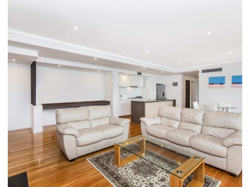 9/39 Depper Street, St Lucia QLD 4067