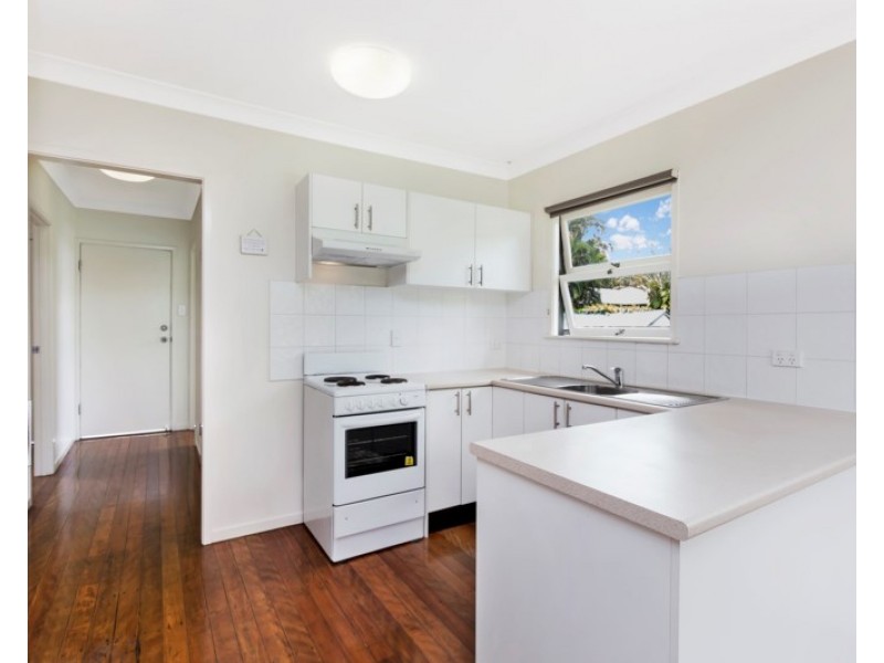 2/131 Munro Street, St Lucia QLD 4067