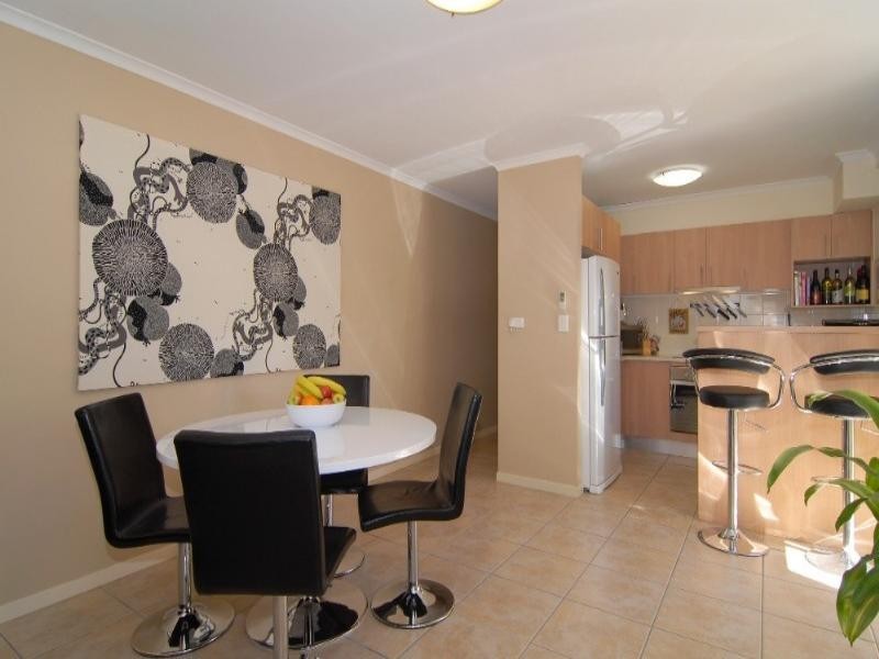 3/9 Railway Avenue, Indooroopilly QLD 4068