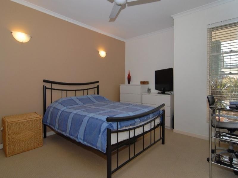 3/9 Railway Avenue, Indooroopilly QLD 4068