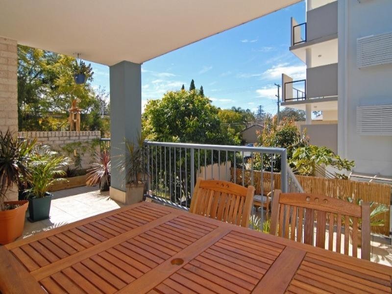 3/9 Railway Avenue, Indooroopilly QLD 4068