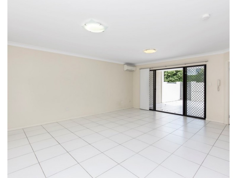 2/51 Elizabeth Street, Toowong QLD 4066